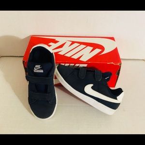 NIKE SNEAKERS FOR BOYS